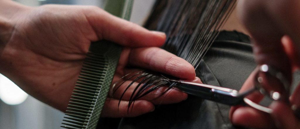 Haareschneiden beim Friseur